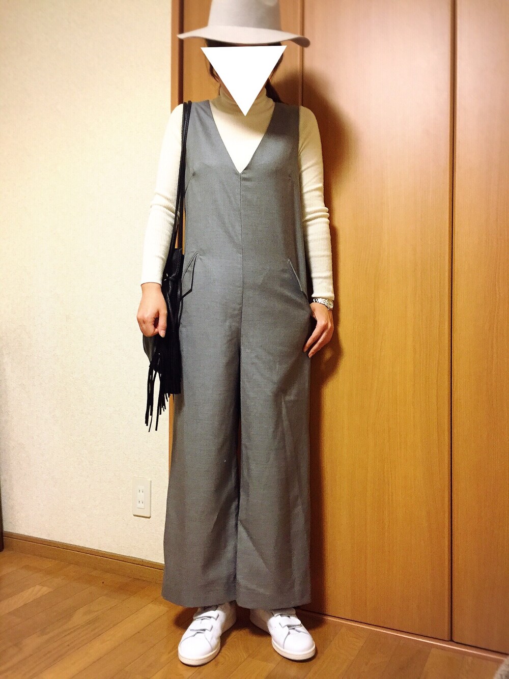 「murua、オールインワン」｜「MURUAのWEB限定商品【MODE】Deepネックワイドオールインワン（オールインワン・サロペット、グレー系）」を使った、Misat☻．さん（レディース・160cm）の秋コーディネートの1枚目の写真
