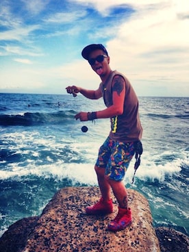 「HOMLESS（ホームレス）のアイテム」を使った、TAAさん（メンズ・181cm）の冬コーディネート