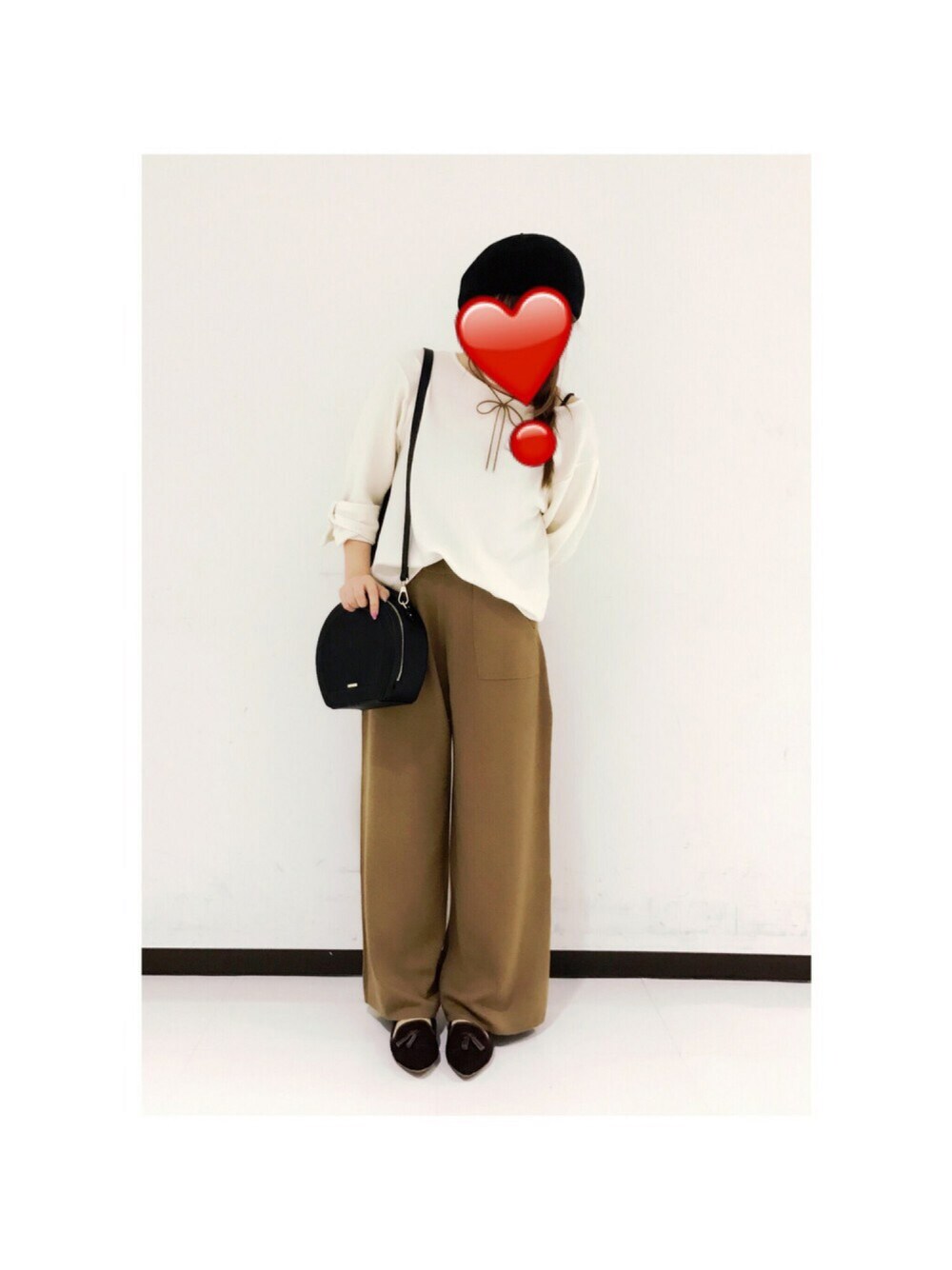 「ゆるコーデ、秋のコーデ、ワイドパンツ、ベレー帽、ベージュコーデ」｜TOYさん（レディース・153cm）の秋コーディネートの1枚目の写真
