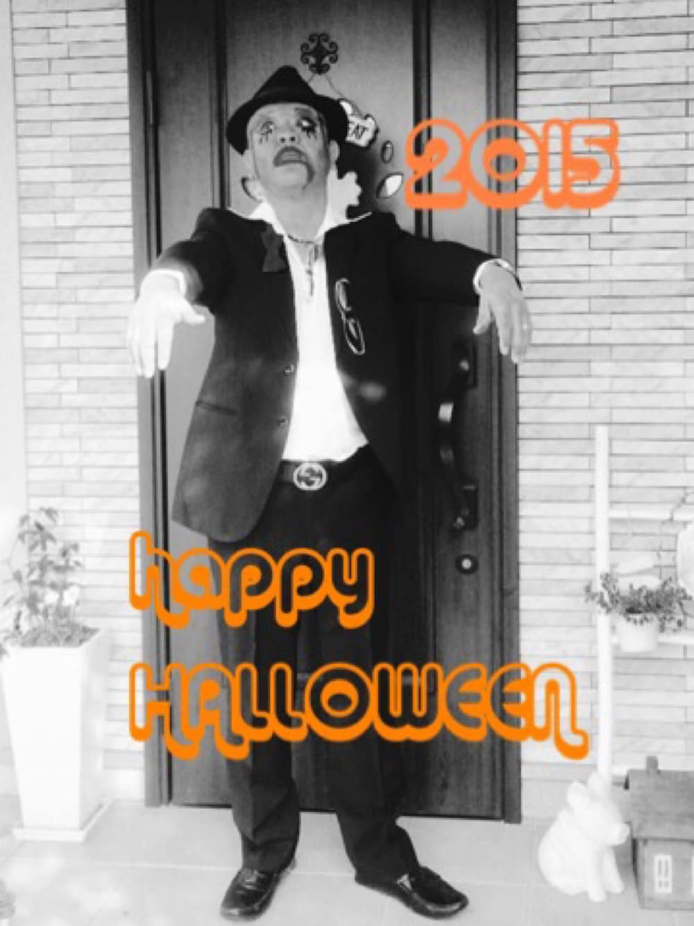 「WEAR HALLOWEEN 2015、ハッピーハロウィン、良い1日を💖、versace、GUCCI、LouisVuitton」｜「GUCCIのアイテム（ベルト、ブラック系）」を使った、かつさん（メンズ・174cm）の秋コーディネートの1枚目の写真