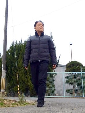 「VERSACE（ヴェルサーチ）のアイテム（その他パンツ）」を使った、かつさん（メンズ・174cm）の冬コーディネート