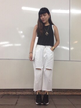 Jacinda Chanさんのコーディネート