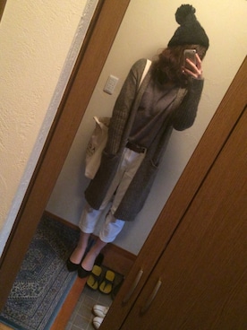 「ハーティーフレイトのアイテム（カーディガン/ボレロ、グリーン系）」を使った、ふうさん（レディース・170cm）の冬コーディネート