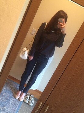 「GU（ジーユー）のアイテム（シャツ/ブラウス、ブルー系）」を使った、ふうさん（レディース・170cm）の春コーディネート