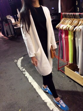 「アイテム（トートバッグ、オレンジ系）」を使った、Carinaさん（レディース・165cm）の冬コーディネート