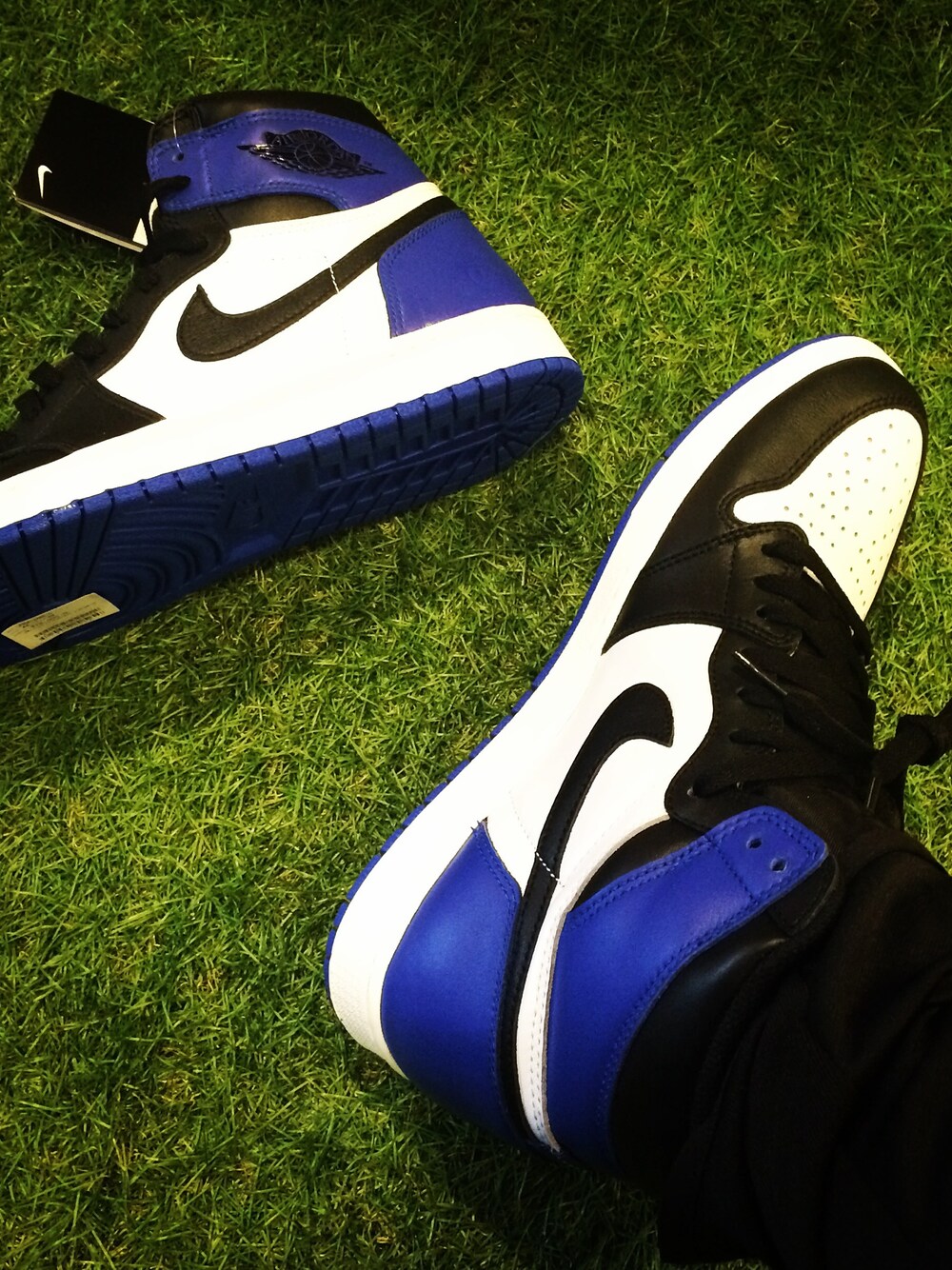 「NIKE、Jordan、jordan1、fragmentdesign、POOL、supreme、stussy、lafayette、HUF」｜「NIKEのアイテム（スニーカー、ブラック系）」を使った、tbonenew2014さん（メンズ・188cm）の冬コーディネートの1枚目の写真