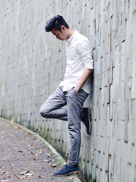 「TOPMAN（トップマン）のアイテム（その他シューズ）」を使った、Jon Tanさん（メンズ・172cm）の春コーディネート