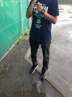 「STUSSY（ステューシー）のアイテム（Tシャツ/カットソー、ブルー系）」を使った、ゆーまさん（メンズ・173cm）の秋コーディネート