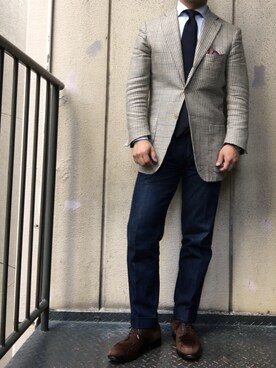 「ISAIA（イザイア）のアイテム」を使った、六弦 上石江戸緑さん（メンズ・166cm）の秋コーディネート