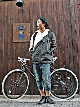 「サルエルデニム」｜「アイテム（ブルゾン）」を使った、畠山あきらさん（メンズ・169cm）の春コーディネート