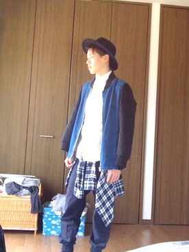 「肩掛け」｜「アイテム（スタジャン）」を使った、ke-toさん（メンズ・174cm）の春コーディネート
