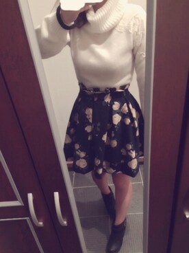 「NOELA（ノエラ）のアイテム（Skirt、ブラック系）」を使った、   a-saさん（レディース・160cm）の冬コーディネート