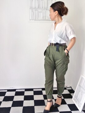 「スタッズベルト」｜「アイテム（パンプス）」を使った、水無川ミワさん（レディース・156cm）の夏コーディネート