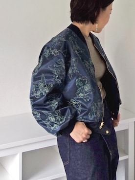 「アイテム（ミリタリージャケット）」を使った、水無川ミワさん（レディース・156cm）の秋コーディネート