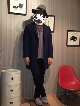 「TRANS CONTINENTS（トランスコンチネンツ）のアイテム（チェスターコート）」を使った、KATooooNさん（メンズ・173cm）の秋コーディネート