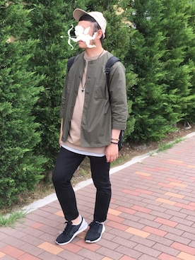 「カーキ×ベージュ」｜「アイテム（アクセサリー）」を使った、KATooooNさん（メンズ・173cm）の春コーディネート