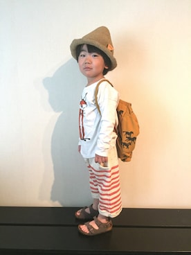 「BOBO CHOSES（ボボショーズ）のアイテム（Tシャツ/カットソー、ホワイト系）」を使った、iorinrinさん（キッズ）の春コーディネート