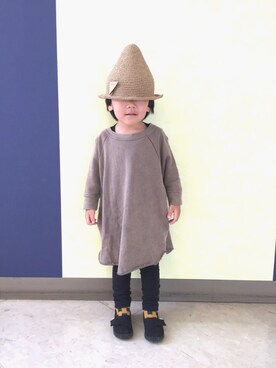 「MARKEY'S（マーキーズ）のアイテム（スウェット、ベージュ系）」を使った、iorinrinさん（キッズ）の春コーディネート