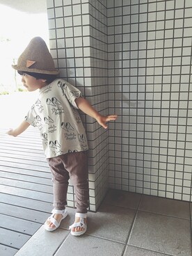 「The Animals Observatoryのアイテム（Tシャツ/カットソー、ホワイト系）」を使った、iorinrinさん（キッズ）の春コーディネート