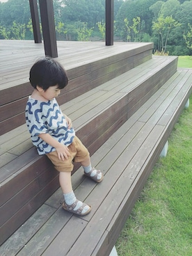 「BOBO CHOSES（ボボショーズ）のアイテム（シャツ/ブラウス、ブルー系）」を使った、iorinrinさん（キッズ）の夏コーディネート