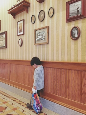 「BOBO CHOSES（ボボショーズ）のアイテム（Tシャツ/カットソー、ホワイト系）」を使った、iorinrinさん（キッズ）の秋コーディネート