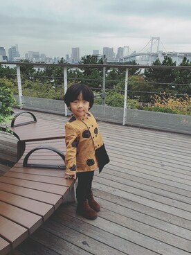 「MOTORETAのアイテム（シャツ/ブラウス、オレンジ系）」を使った、iorinrinさん（キッズ）の秋コーディネート