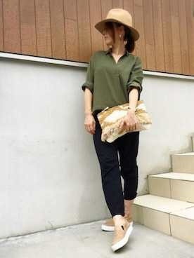 「カーキ×ベージュ」｜「アイテム（アクセサリー）」を使った、♥︎ 𝕃𝕆𝕍𝔼 ♥︎さん（レディース・163cm）の秋コーディネート