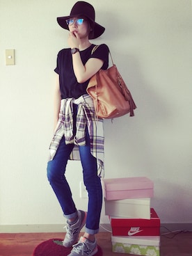 「JULIA PARKER（ジュリアパーカー）のアイテム」を使った、millitaさん（レディース・159cm）の秋コーディネート