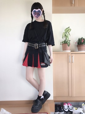 「HELL CAT PUNKS（ヘルキャットパンクス）のアイテム（スカート）」を使った、み🌹さん（レディース・161cm）の夏コーディネート