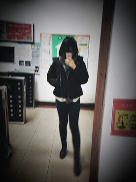 「AAのアイテム（パンツ）」を使った、听说这是一个美女子さん（レディース・171cm）の冬コーディネート