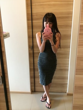 「ZARA（ザラ）のアイテム（ワンピース、グレー系）」を使った、Abby Zhangさん（レディース・160cm）の春コーディネート