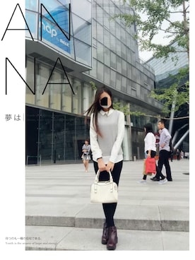「SNIDEL（スナイデル）のアイテム（シャツ/ブラウス、ホワイト系）」を使った、Abby Zhangさん（レディース・160cm）の春コーディネート