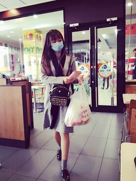 「アイテム（ドレス、グレー系）」を使った、Abby Zhangさん（レディース・160cm）の秋コーディネート