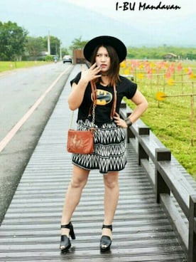 依布小姐さんのコーディネート