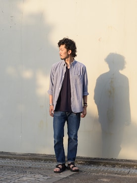 「Chaco（チャコ）のアイテム」を使った、TEJIEさん（メンズ・180cm）の春コーディネート