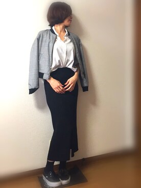 「スキッパーシャツ」｜「アイテム（MA-1）」を使った、みっくすさん（レディース・162cm）の秋コーディネート