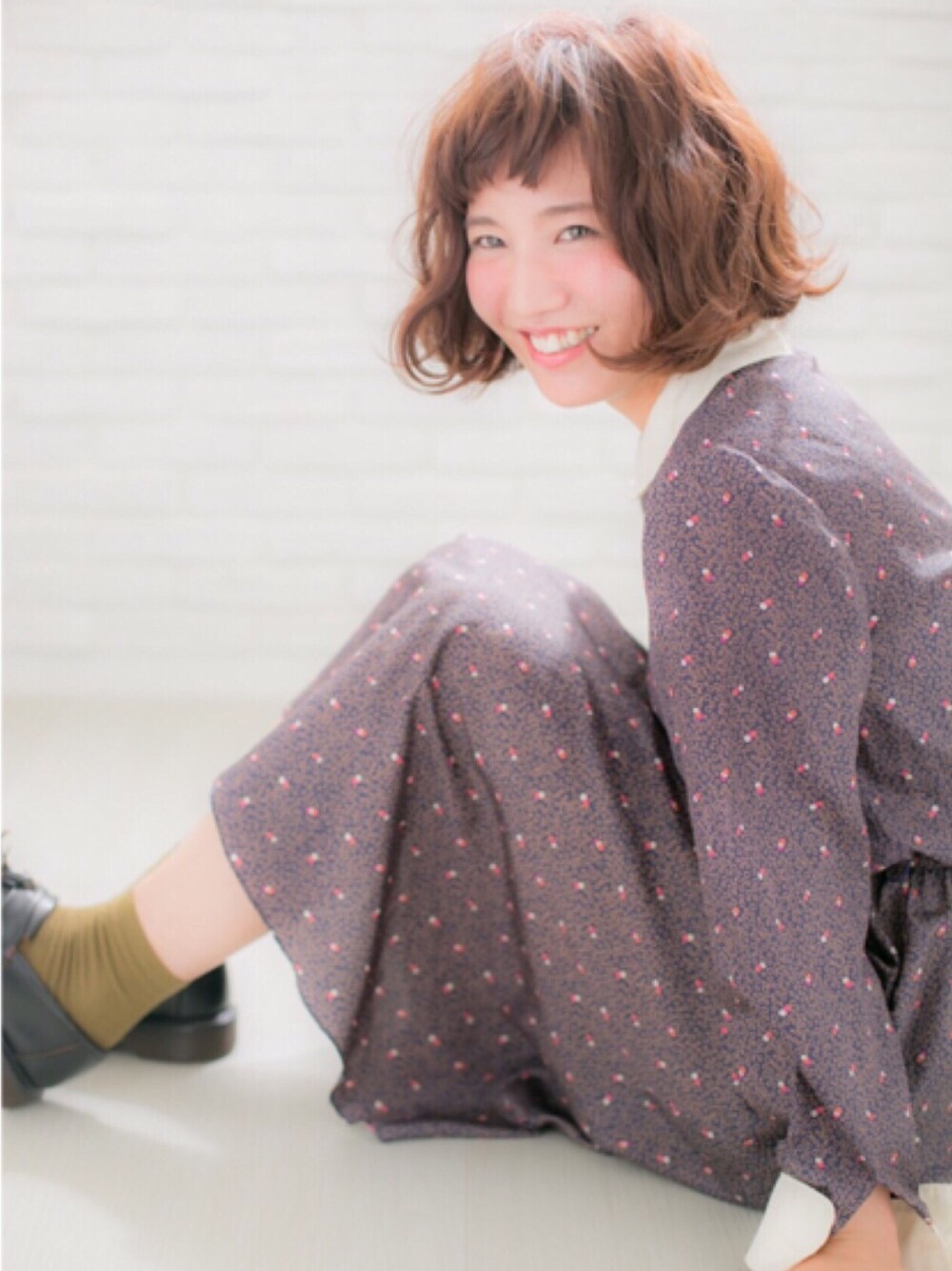 「マーチン、Dr.Martens、WEGO、vintage、古着、ワンピース、丸襟、靴下×スニーカー、くつした、ワンピース×スニーカー」｜「VINTAGEのアイテム（ワンピース、その他）」を使った、ひらめ。さん（レディース・164cm）の秋コーディネートの1枚目の写真