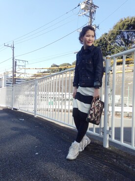 「TODAYFUL（トゥデイフル）のアイテム（デニムジャケット）」を使った、MOMOKO KOIKEさん（レディース・158cm）の冬コーディネート