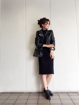 「TODAYFUL（トゥデイフル）のアイテム（ライダースジャケット）」を使った、MOMOKO KOIKEさん（レディース・158cm）の秋コーディネート