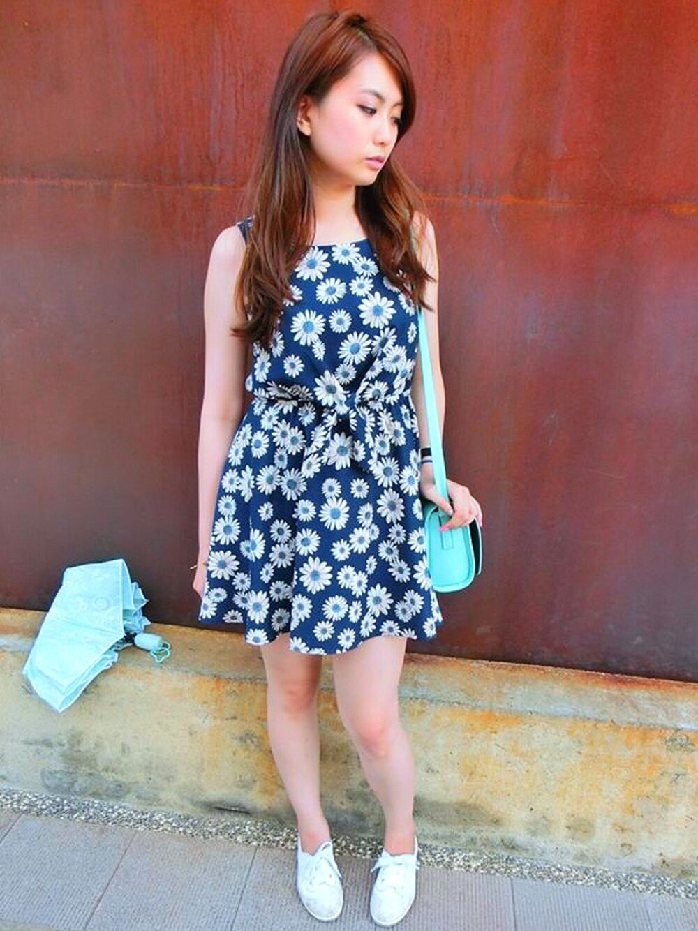 「アイテム（スカート、ブルー系）」を使った、JoyPengPengさん（レディース・170cm）の夏コーディネートの1枚目の写真