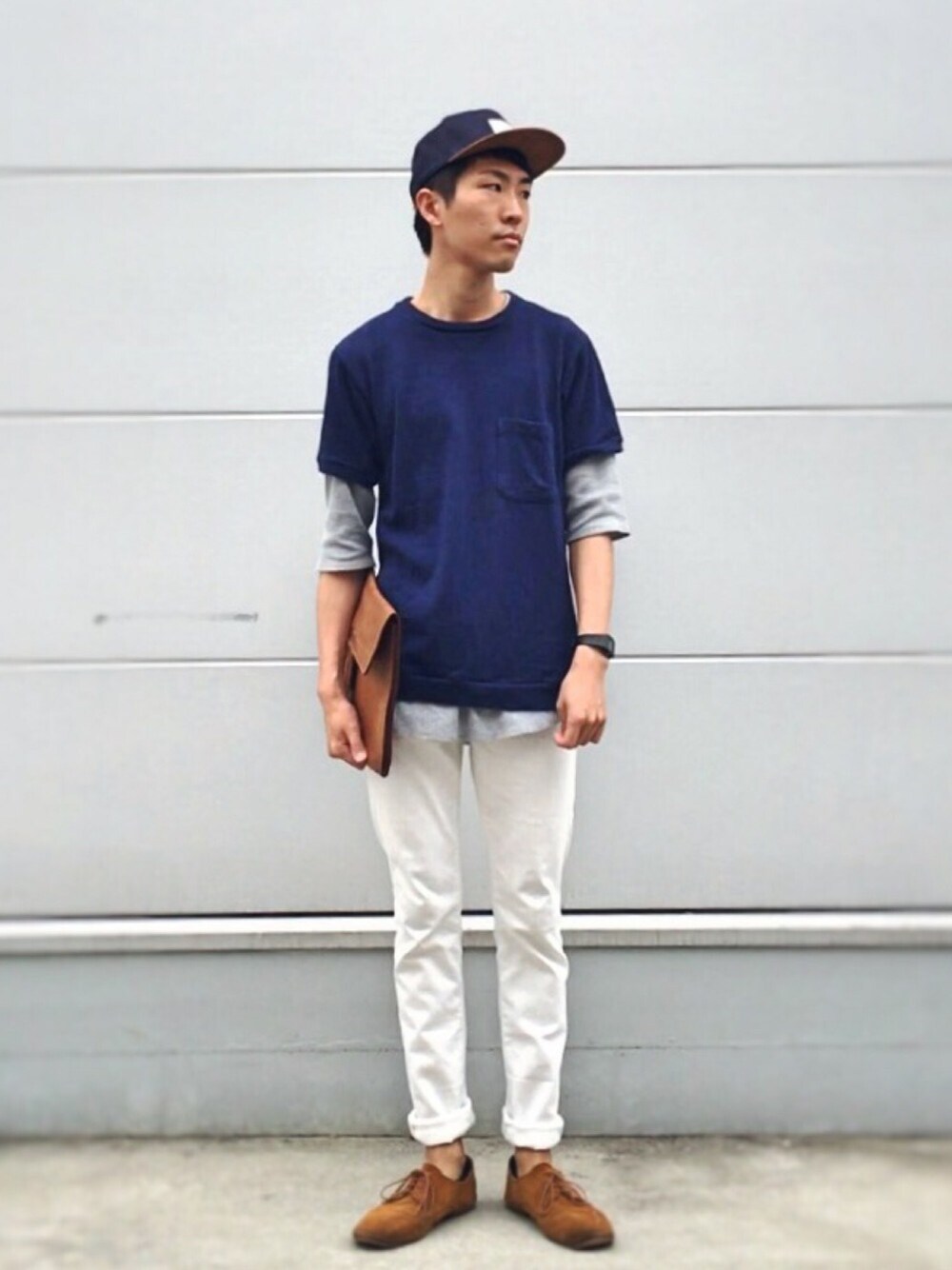 「大人ヤンチャ部、ストリートMIX、半袖スウェット、５分袖、白パンツ、レザーシューズ、春服」｜「UNIQLOのアイテム（チノパンツ、ホワイト系）」を使った、macky☺︎さん（メンズ・172cm）の春コーディネートの1枚目の写真