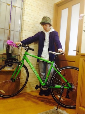 「niko and...（ニコアンド）のアイテム（ハット、その他）」を使った、ひろさん（メンズ）の秋コーディネート