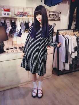 「TAIPEI」｜「アイテム（ピーコート）」を使った、洪凍凍さん（レディース・165cm）の秋コーディネート