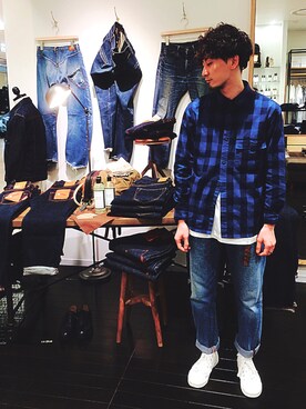 「KATOのアイテム（シャツ/ブラウス、ブルー系）」を使った、shuyaさん（メンズ・166cm）の春コーディネート