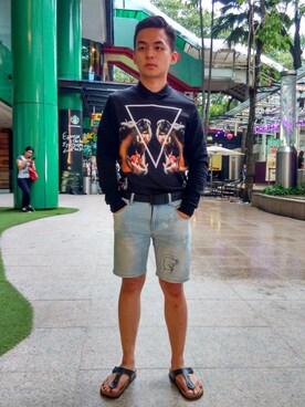 「TOPMAN（トップマン）のアイテム（スウェット）」を使った、Riyan Ongさん（メンズ・165cm）の夏コーディネート