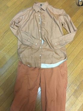 チノパンツを使った ブラウンシャツコーデ のメンズ人気ファッションコーディネート Wear