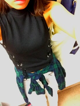 「H&M（エイチ・アンド・エム）のアイテム（シャツ/ブラウス、グリーン系）」を使った、dollchanさん（レディース・153cm）の秋コーディネート