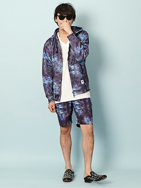 「unrelaxing（アンリラクシング）のアイテム（パンツ）」を使った、藤田純太さん（メンズ・178cm）の夏コーディネート