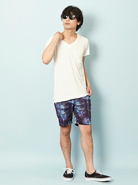 「unrelaxing（アンリラクシング）のアイテム（パンツ）」を使った、藤田純太さん（メンズ・178cm）の夏コーディネート