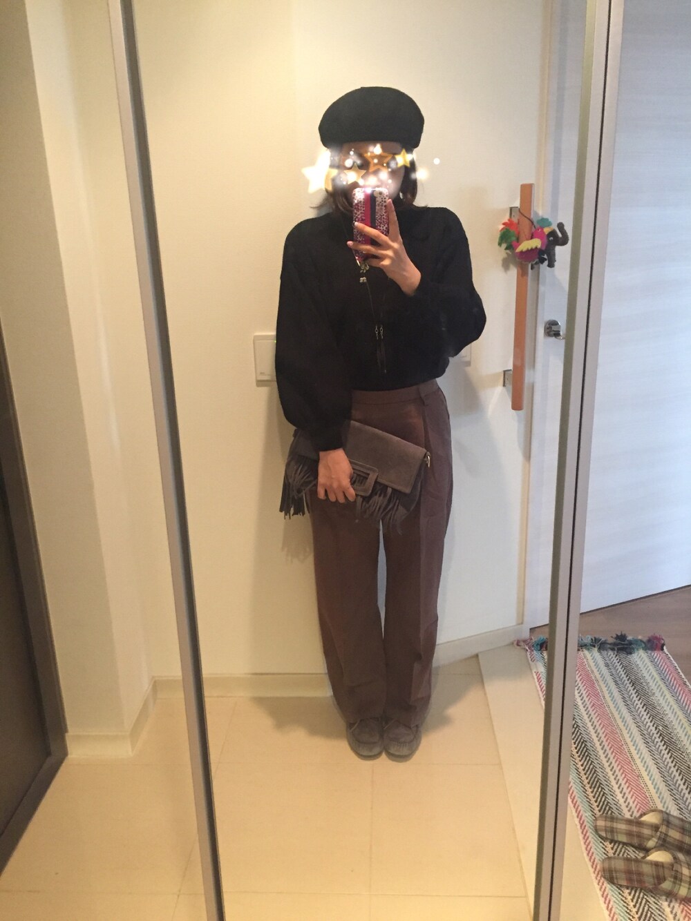 「almadesingのアイテム（その他パンツ、ブラウン系）」を使った、시호리さん（レディース・158cm）の秋コーディネートの1枚目の写真